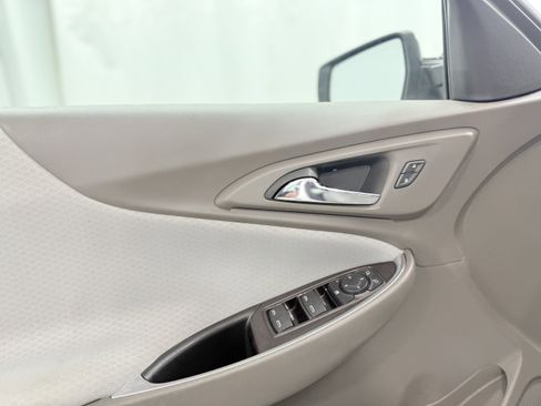 Used 2018 Chevrolet Malibu LT image 13