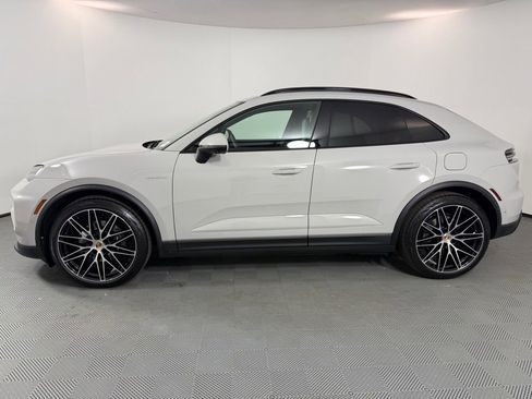 New 2026 Porsche Macan Electric image 2