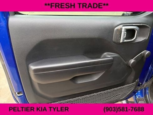 Used 2020 Jeep Wrangler Sport image 14