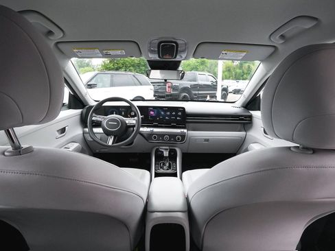 Used 2024 Hyundai Kona SE AWD/4WD image 41