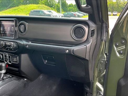 Used 2022 Jeep Gladiator Sport AWD/4WD image 27