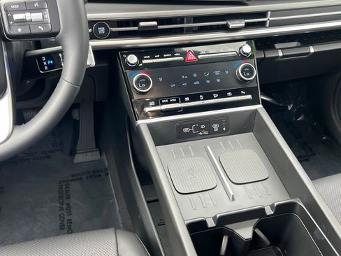 Certified 2025 Hyundai Santa Fe XRT AWD/4WD image 19