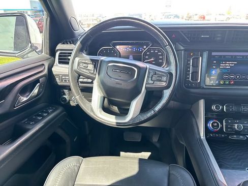 Used 2021 GMC Yukon XL Denali w/ Advanced Technology Package AWD/4WD image 13