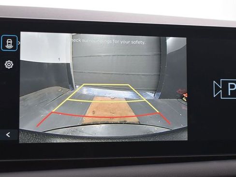 Used 2025 Hyundai Santa Cruz SE image 13