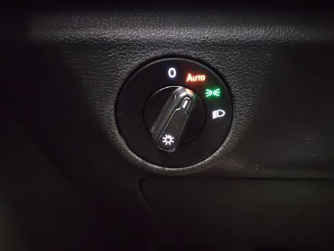 Used 2019 Volkswagen Jetta S image 23