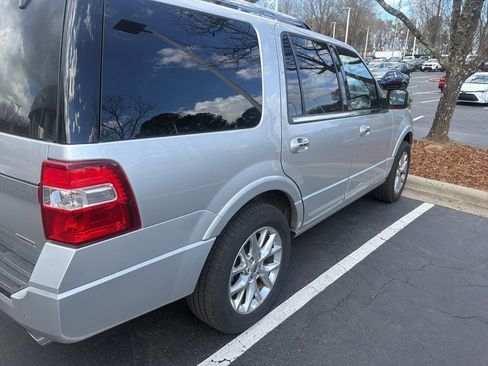 Used 2017 Ford Expedition Limited w/ Equipment Group 301A image 2