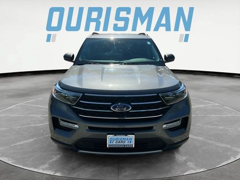 Used 2022 Ford Explorer XLT w/ Equipment Group 202A AWD/4WD image 9