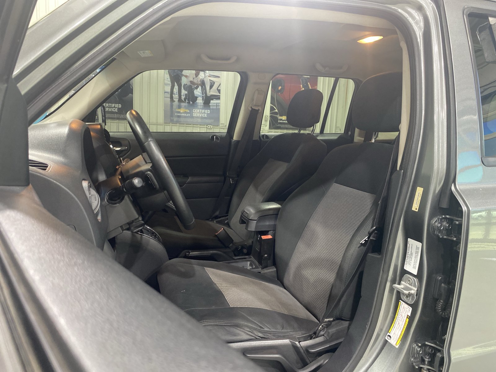 Used 2012 Jeep Patriot Latitude AWD/4WD image 17