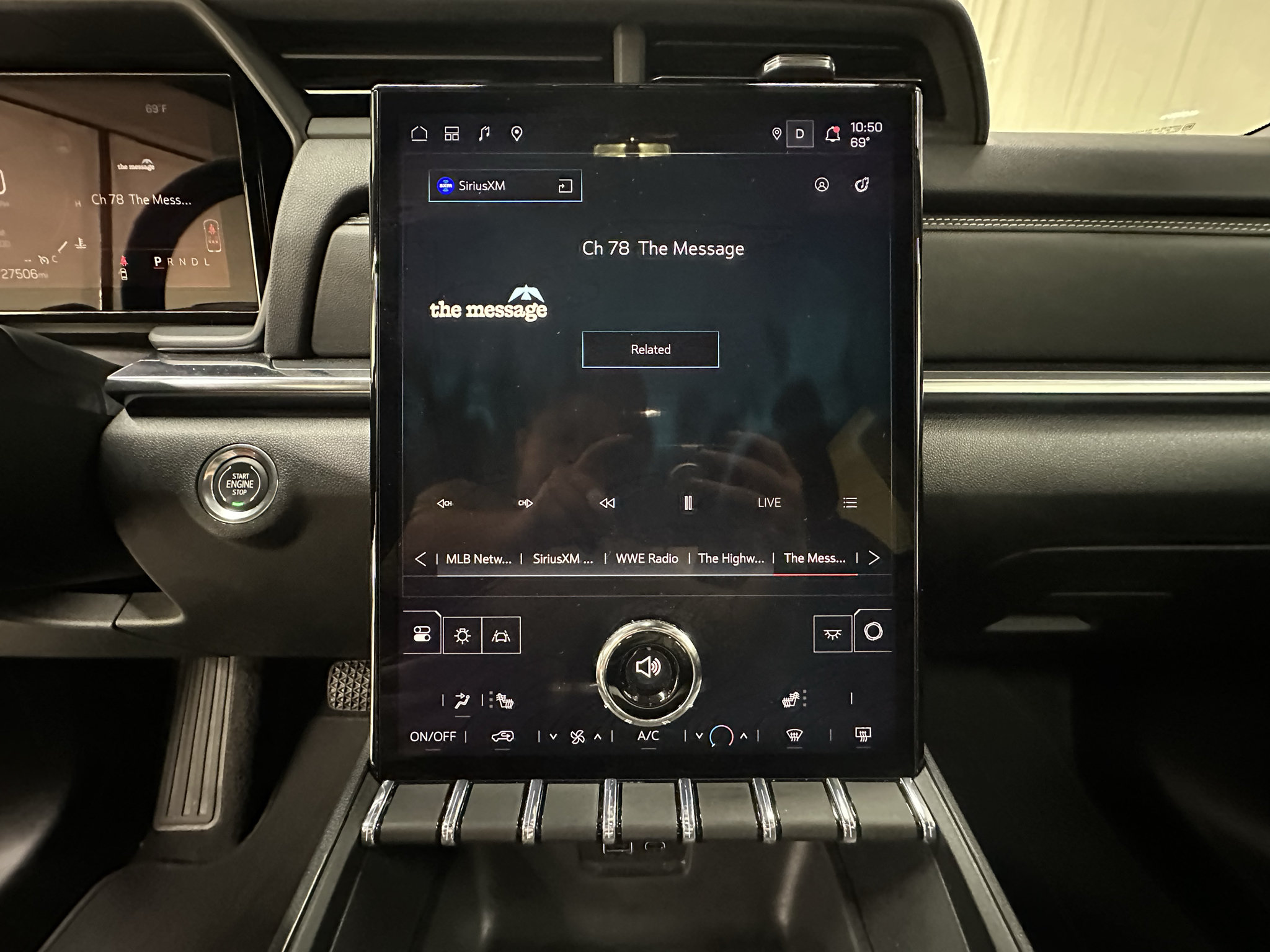 Certified 2026 GMC Terrain Elevation AWD/4WD image 29