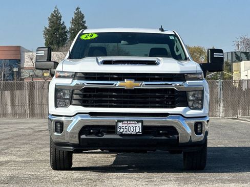 Used 2024 Chevrolet Silverado 2500 LT w/ Convenience Package AWD/4WD image 8