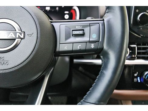 Used 2022 Nissan Pathfinder Platinum w/ Cargo Package image 18