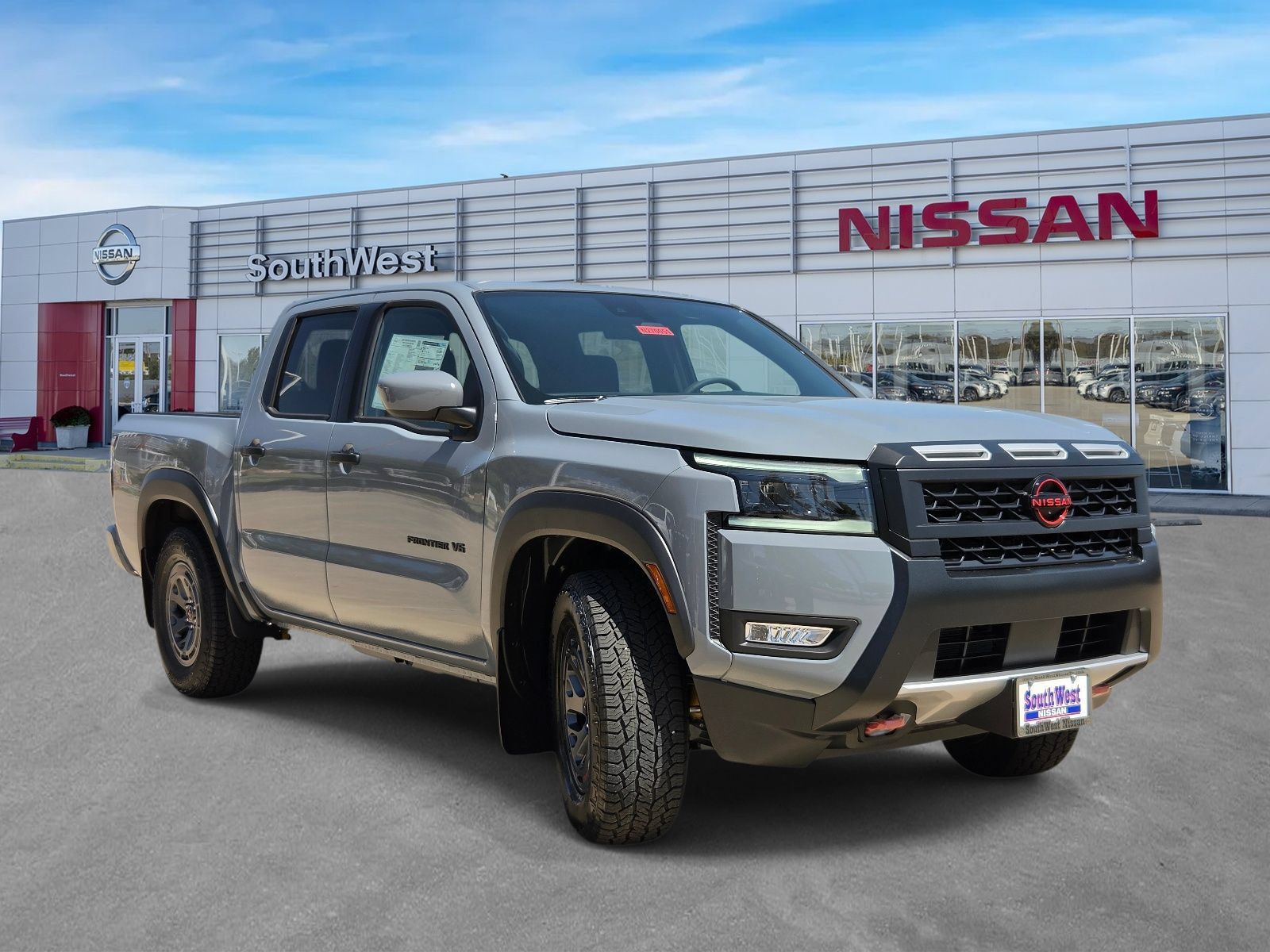 New 2027 Nissan Frontier PRO-4X w/ Tow Package RWD image 3