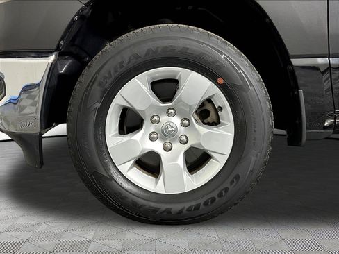 Used 2021 RAM 1500 Big Horn AWD/4WD image 34