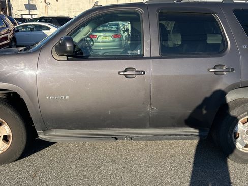 Used 2011 Chevrolet Tahoe LT image 6