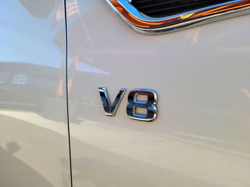 Used 2018 Nissan Armada Platinum w/ Interior Lighting Package image 26