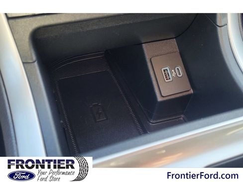 Used 2024 Ford Edge SEL w/ Convenience Package image 24