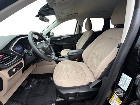 Used 2022 Ford Escape SE image 13