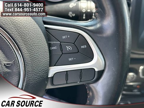 Used 2020 Jeep Compass Latitude FWD image 18