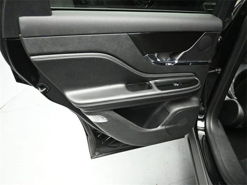 Certified 2024 Lincoln Corsair AWD image 22