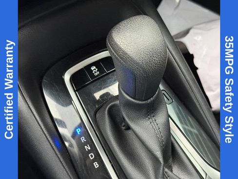 Used 2025 Toyota Corolla LE FWD image 27