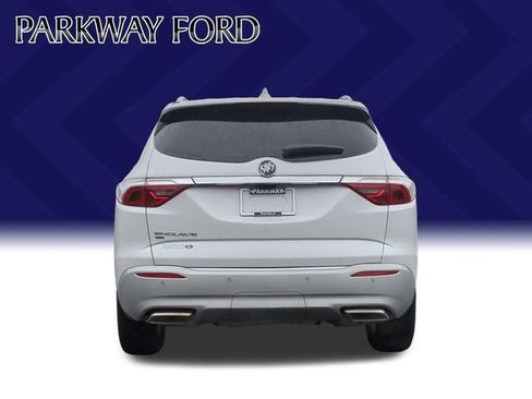Used 2024 Buick Enclave Essence w/ Experience Buick Package AWD/4WD image 4