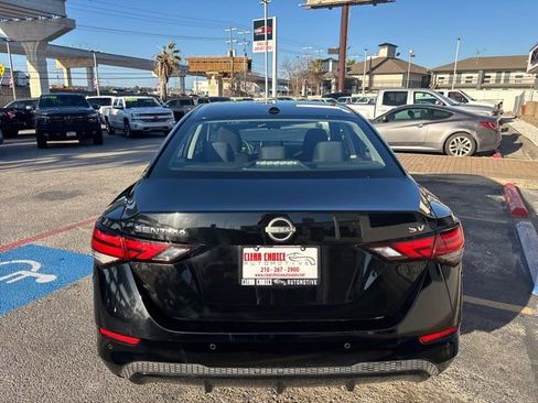 Used 2024 Nissan Sentra SV image 6