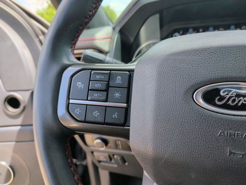 Used 2023 Ford Expedition Limited AWD/4WD image 19