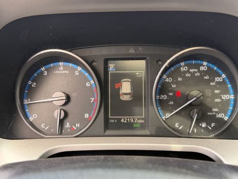 Used 2018 Toyota RAV4 Adventure w/ Cold Weather Package AWD/4WD image 20