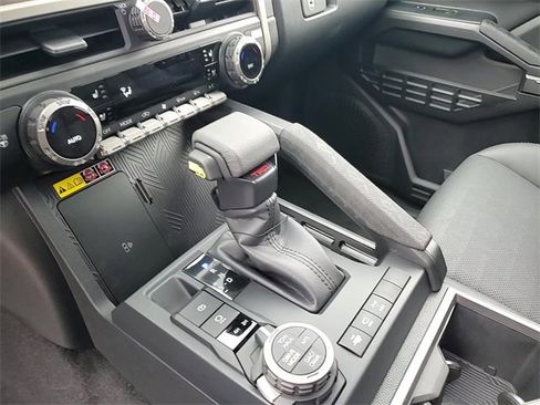 New 2025 Toyota Tacoma TRD Off-Road image 18