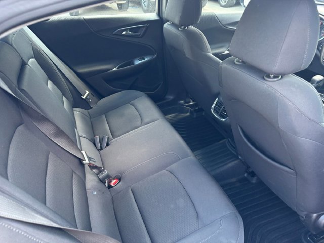 Used 2024 Chevrolet Malibu LT FWD image 11