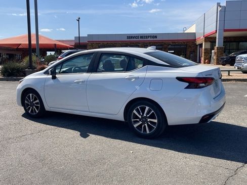 Used 2025 Nissan Versa SV image 7