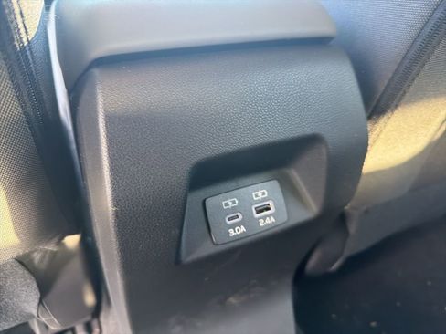 Used 2026 Subaru Crosstrek 2.0i Premium image 12