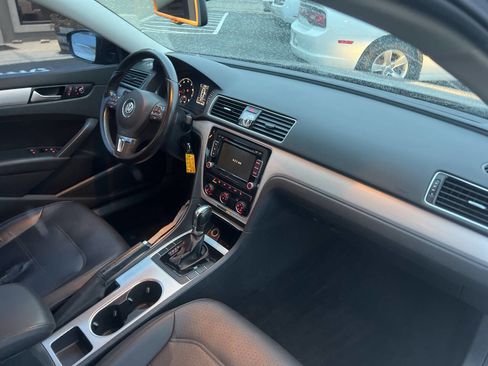 Used 2013 Volkswagen Passat 2.5 SE image 22
