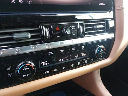 New 2026 Nissan Pathfinder Platinum AWD/4WD image 17