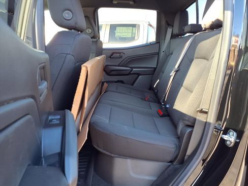 New 2026 Chevrolet Colorado W/T image 13