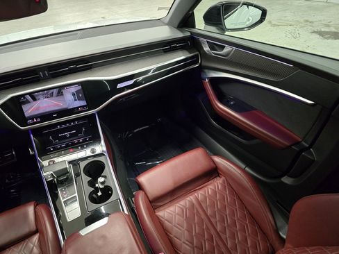Used 2022 Audi S7 Prestige w/ Prestige Package image 36