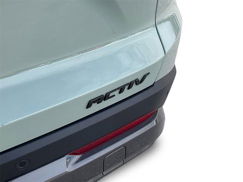 New 2026 Chevrolet Equinox ACTIV w/ Convenience Package III image 18