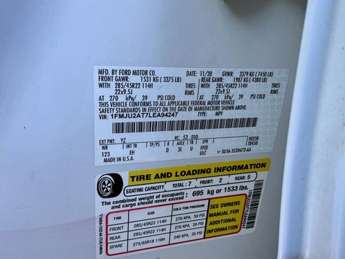 Used 2020 Ford Expedition Limited w/ Equipment Group 302A image 28