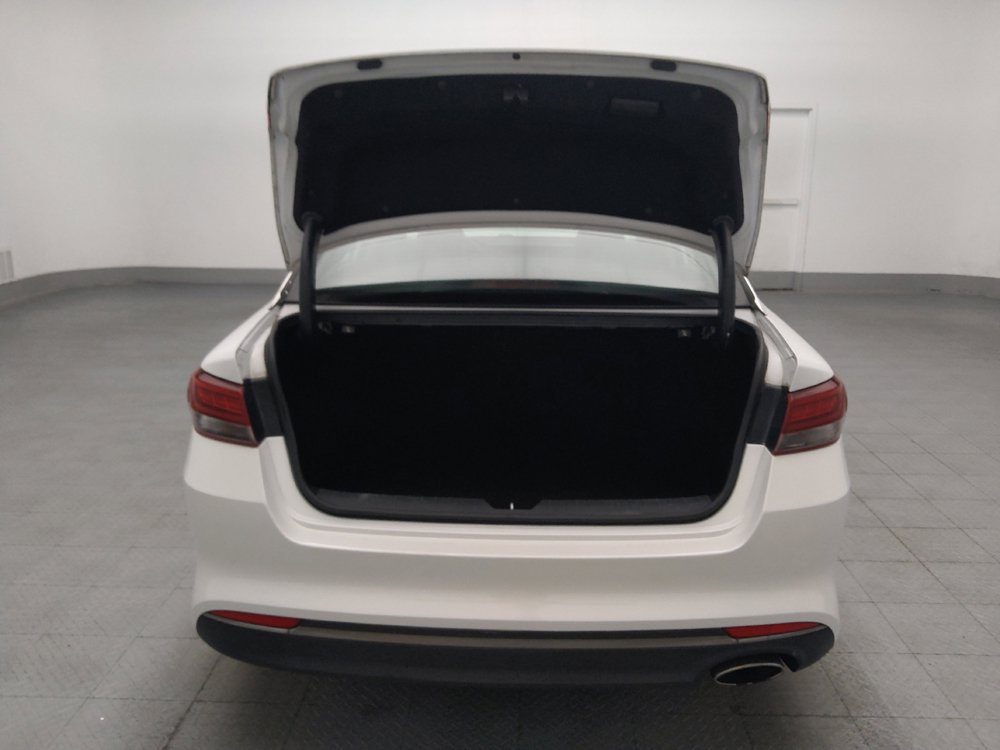 Used 2018 Kia Optima S FWD image 29