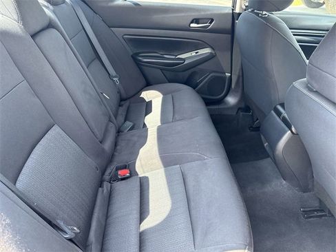 Used 2022 Nissan Altima 2.5 S image 14