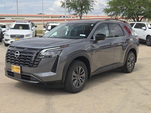 New 2026 Nissan Pathfinder SV FWD image 7
