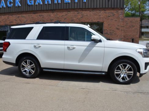 Used 2022 Ford Expedition XLT AWD/4WD image 62