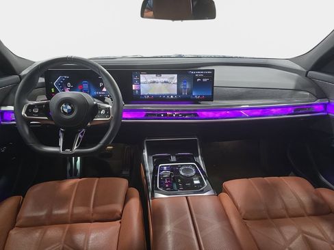 Certified 2023 BMW 760i xDrive AWD/4WD image 9