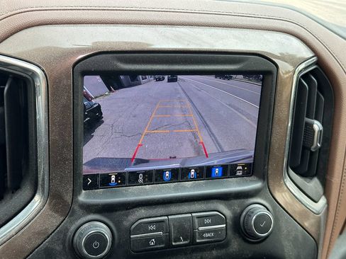Used 2022 Chevrolet Silverado 2500 High Country w/ Safety Package II AWD/4WD image 16