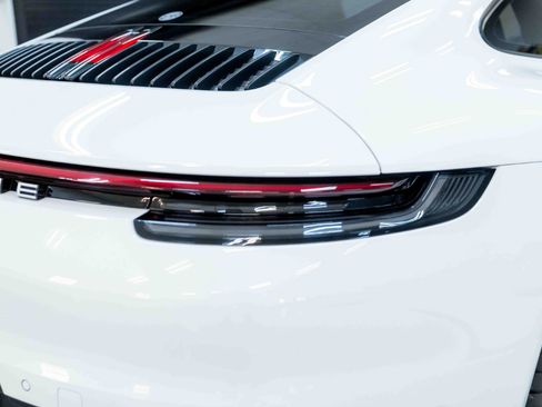 Used 2020 Porsche 911 Carrera S image 19