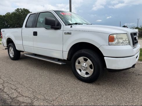 Used 2006 Ford F150 STX AWD/4WD image 1