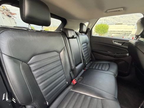 Used 2017 Ford Edge SEL w/ Equipment Group 201A FWD image 18