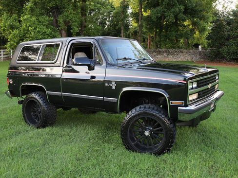 Used 1990 Chevrolet Blazer 4WD image 48