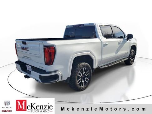 Used 2023 GMC Sierra 1500 AT4 w/ AT4 Premium Package AWD/4WD image 4