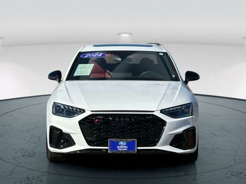Used 2024 Audi S4 Premium Plus w/ Premium Plus Package AWD/4WD image 9